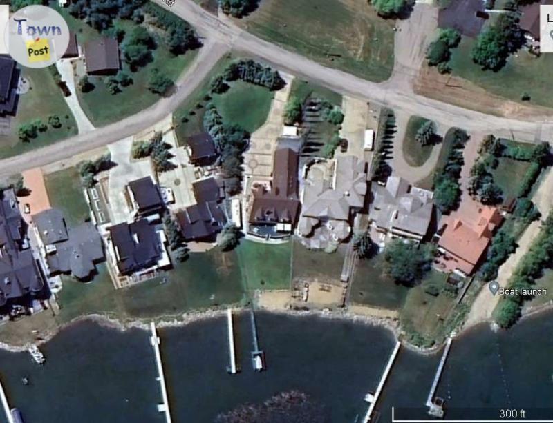 Photo of Lakefront Property on Sylvan Lake in the Summer Village of Norglenwold 